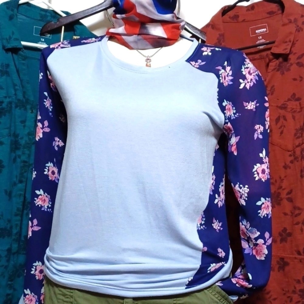PINK ROSE WOMENS TOP SIZE LARGE